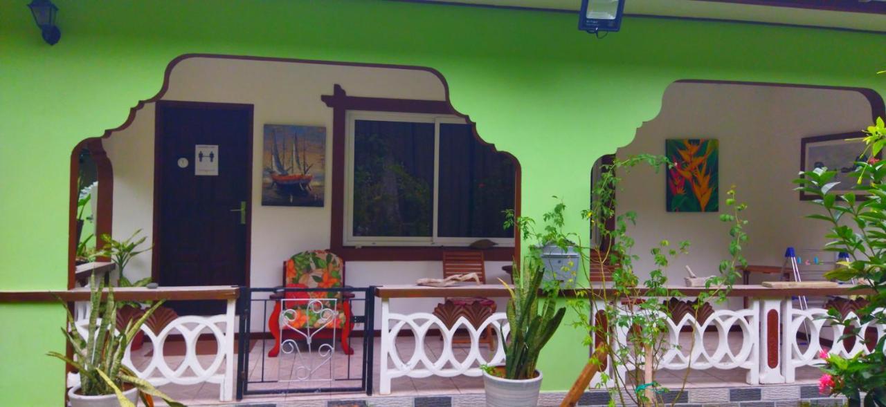 Dan Zoranz Self Catering Guest House لا ديج المظهر الخارجي الصورة