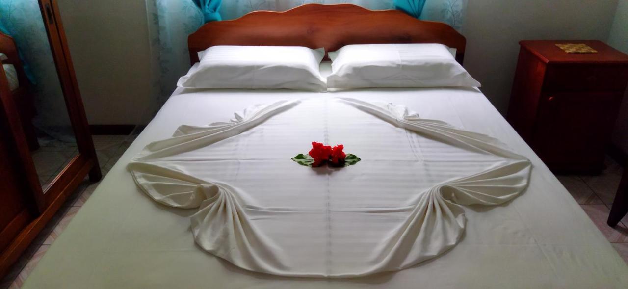Dan Zoranz Self Catering Guest House لا ديج المظهر الخارجي الصورة