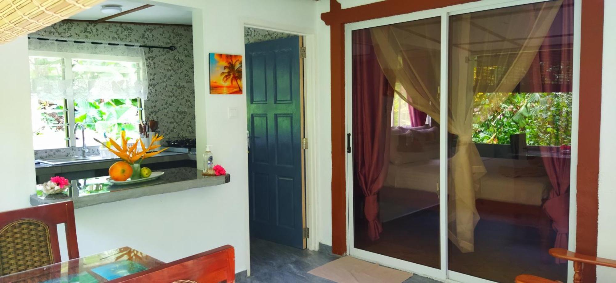 Dan Zoranz Self Catering Guest House لا ديج المظهر الخارجي الصورة