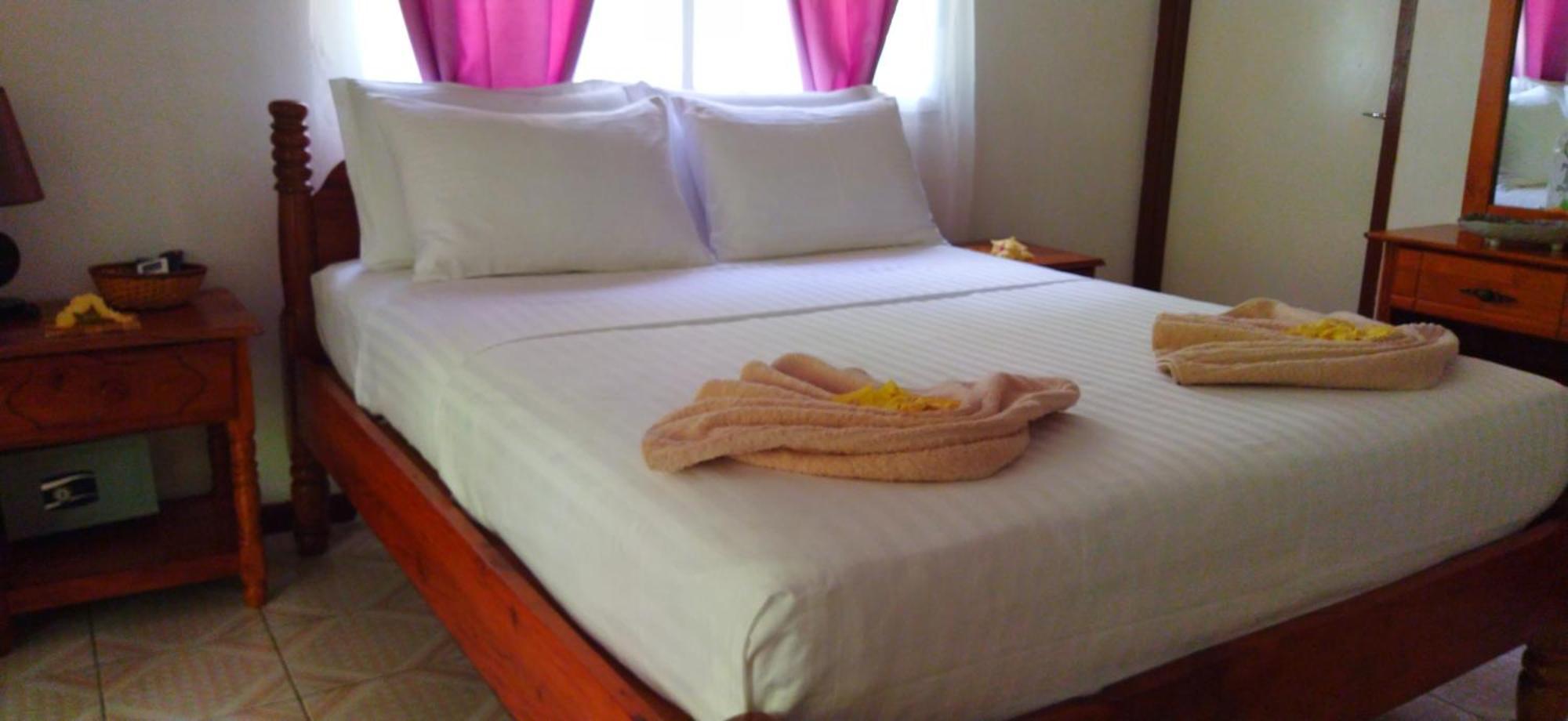 Dan Zoranz Self Catering Guest House لا ديج المظهر الخارجي الصورة
